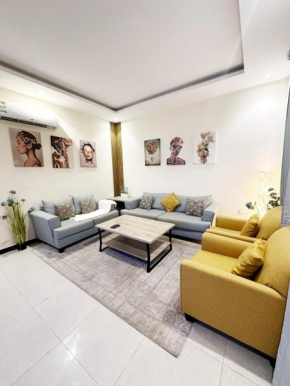 Beautiful Apartment Side Entrance 21